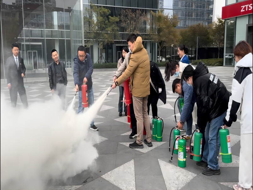 1699523731713169.jpg 消防培训3(1).jpg